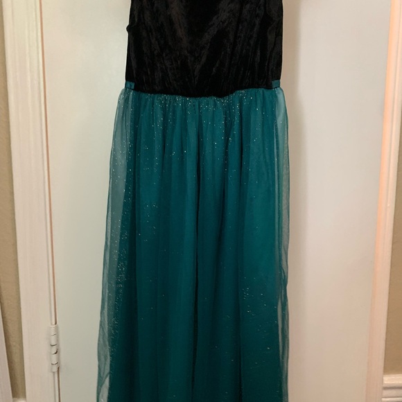 Disney Frozen Kids Anna Nightgown Dress - Black and Teal - Picture 3 of 6